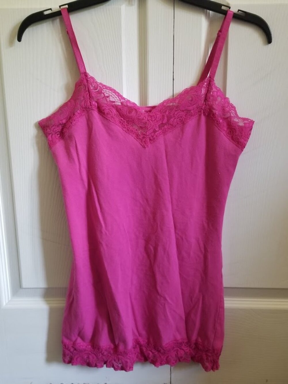 No Boundaries Women's Tank Top Large Hot Pink Lace Cami Y2K Fairy V-Neck